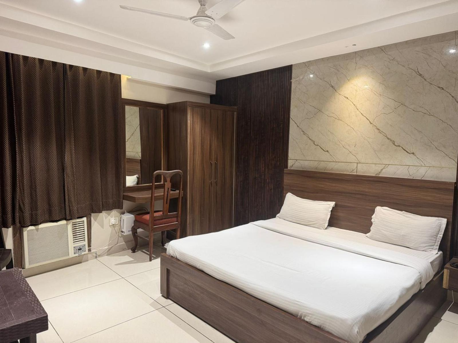 Hotel Pearl Inn Rudrapur Exterior foto
